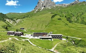 Hotel Adler